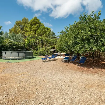 Chia Pool, 5 Per 12 People 度假居